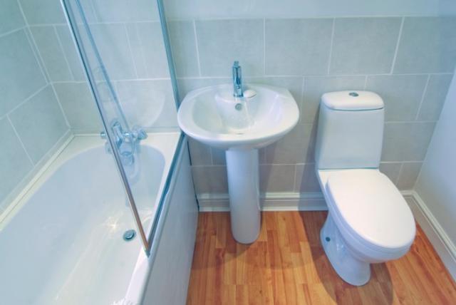 bathroom_3.jpg
